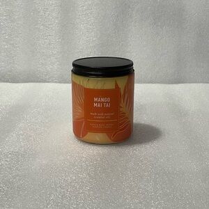 Bath and Body Works Mango Mai Tai Single Wick Candle